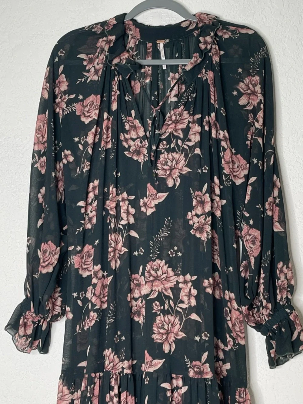 Free People Black Pink Floral Maxi Dress Sheer Long Sleeve Tiered Boho Sz Small - Picture 5 of 16